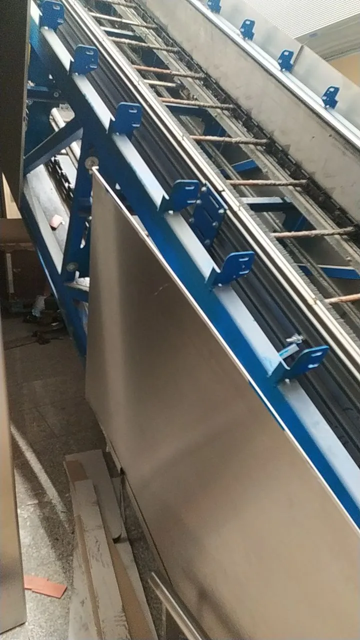Elementy mechanizmu schodów ruchomych